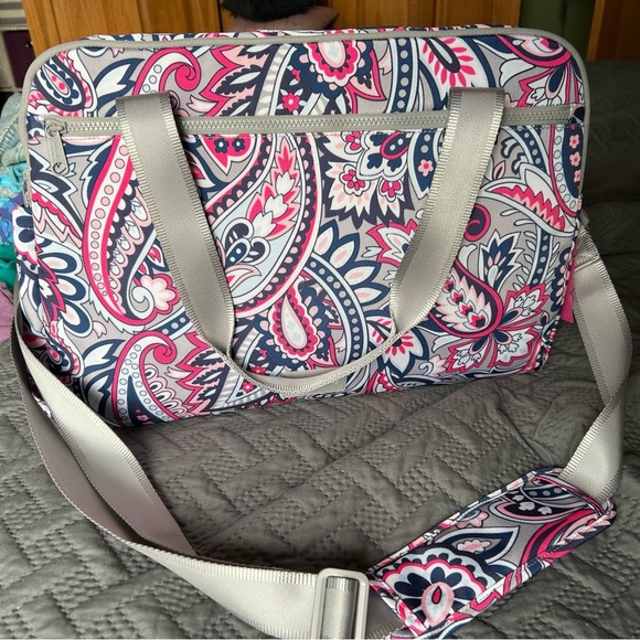 Vera Bradley Weekend Travel Bag - Picture 5 of 6